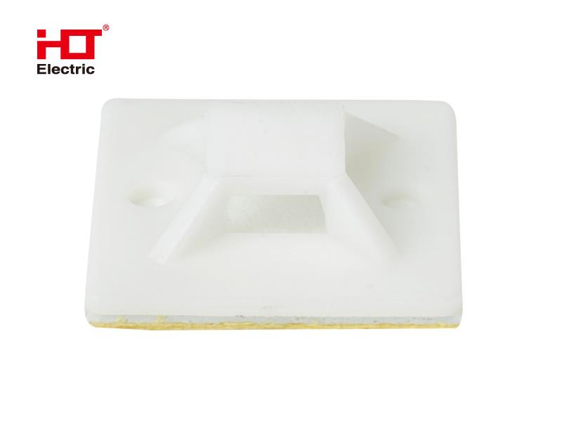 Площадка самоклеющаяся 30x30 под хомуты-белый (уп./100 шт) HLT