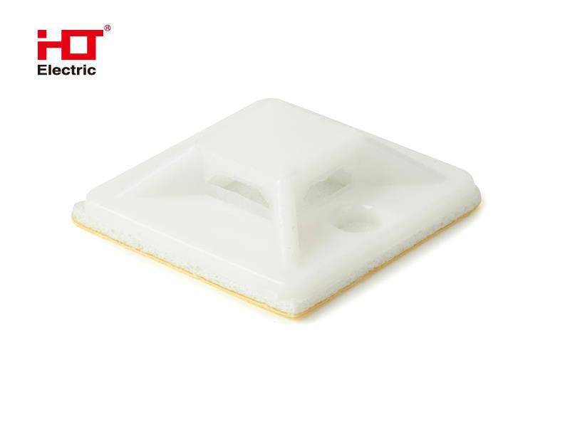 Площадка самоклеющаяся 30x30 под хомуты-белый (уп./100 шт) HLT